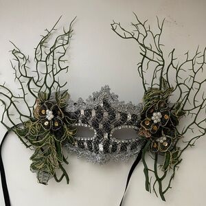 Masquerade mask